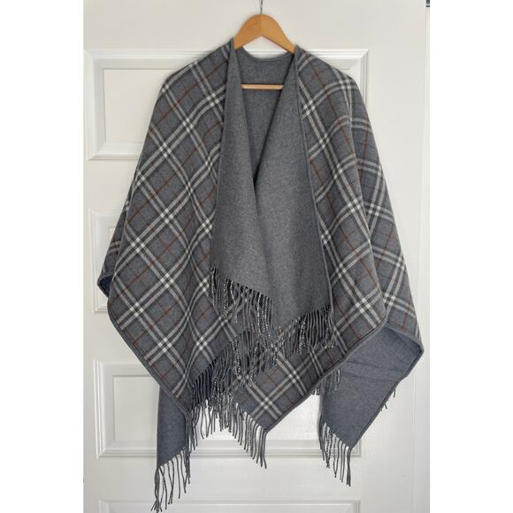NEW Burberry Plaid Poncho Cape Shawl Fringe Wool Authentic NWT! - Picture 8 of 11